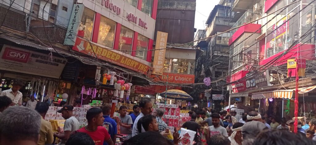 Experience traditional shopping in Chandni Chowk on a Delhi cultural tour