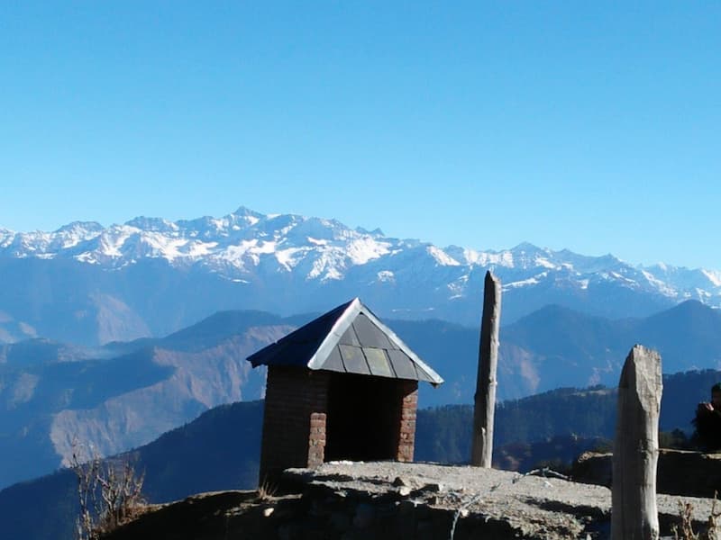 Mountain view on a Dharamshala Dalhousie tour package
